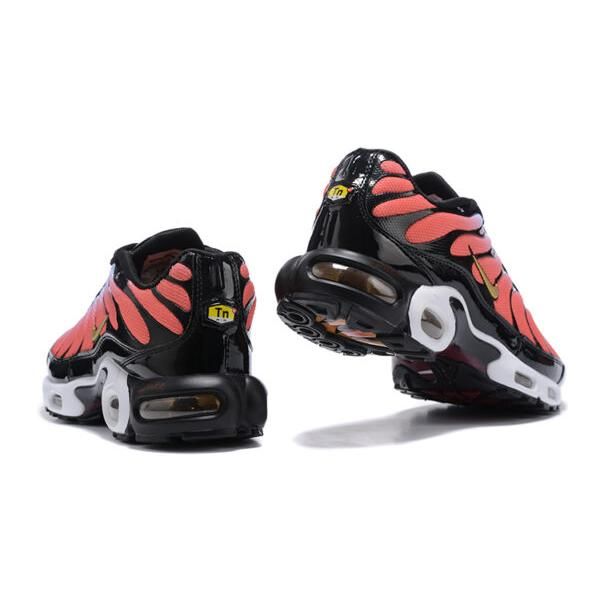 AIR MAX PLUS TN ‘SISTERHOOD’