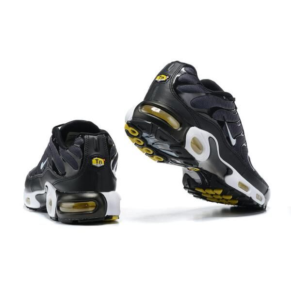 AIR MAX PLUS TN ‘NO ESCAPE’