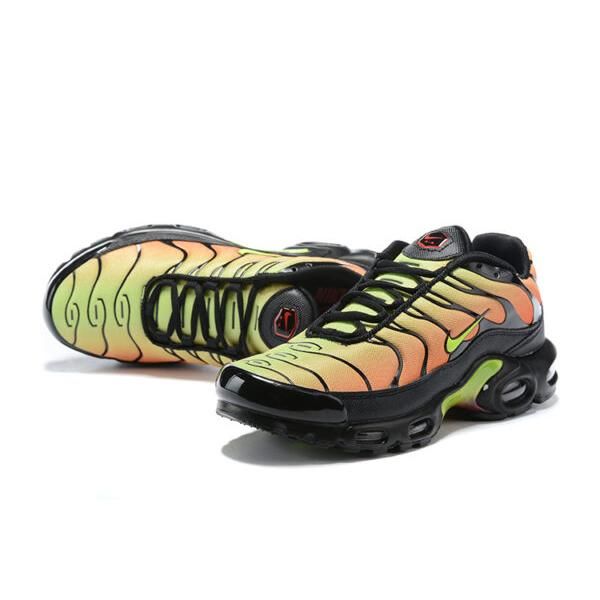 AIR MAX PLUS TN ‘VOLT SOLAR RED’