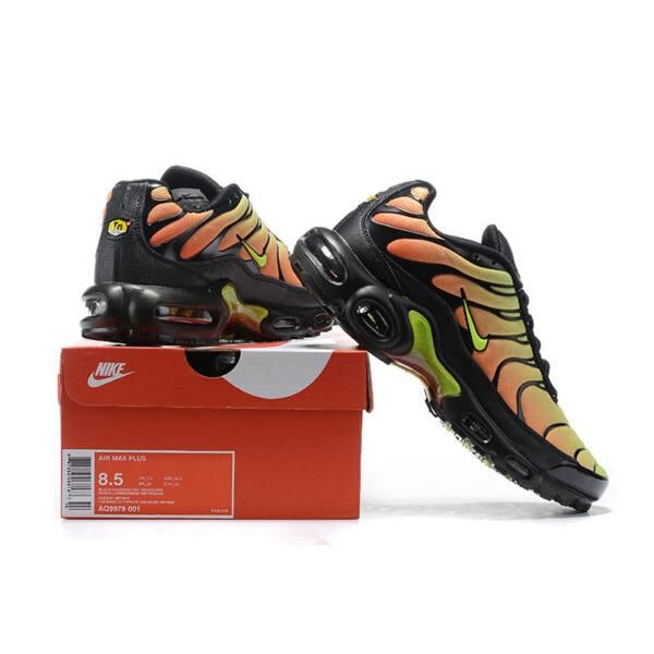 AIR MAX PLUS TN ‘VOLT SOLAR RED’